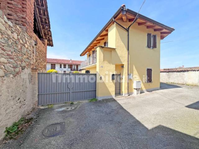 Bilocale via Santa Barbara 9, Riva di Pinerolo, Pinerolo