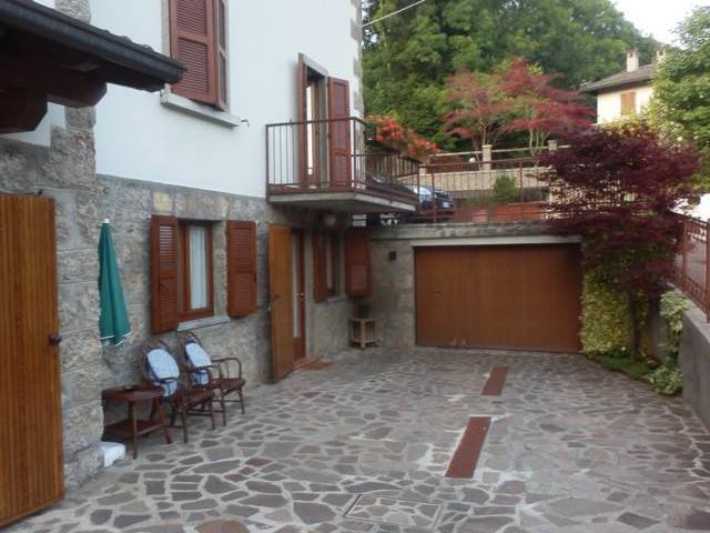 Bilocale via Santa Francesca Cabrini 12, Centro, Castione della Presolana