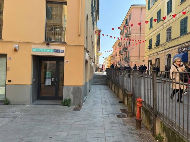 Bilocale via Sestri 251, Sestri Ponente, Genova