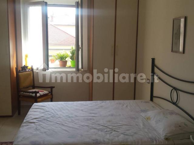 Bilocale via Staurenghi 32, Centro, Varese