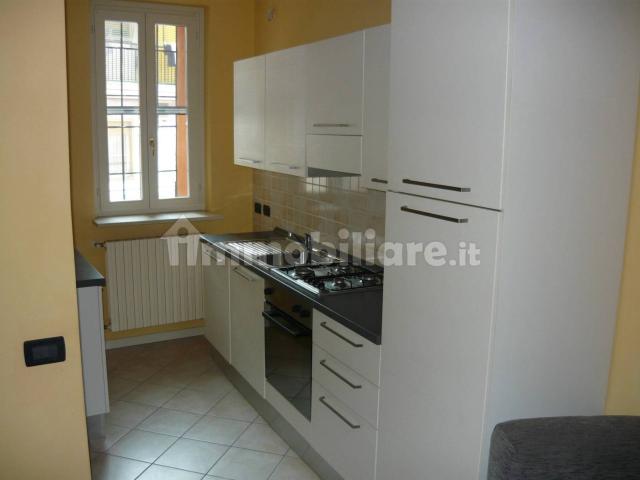 Bilocale via Stefano Leonida Bissolati 88, Centro, Cremona