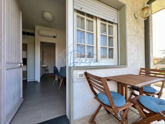 Bilocale via Pontremoli, 91, Marina di Massa Centro, Massa