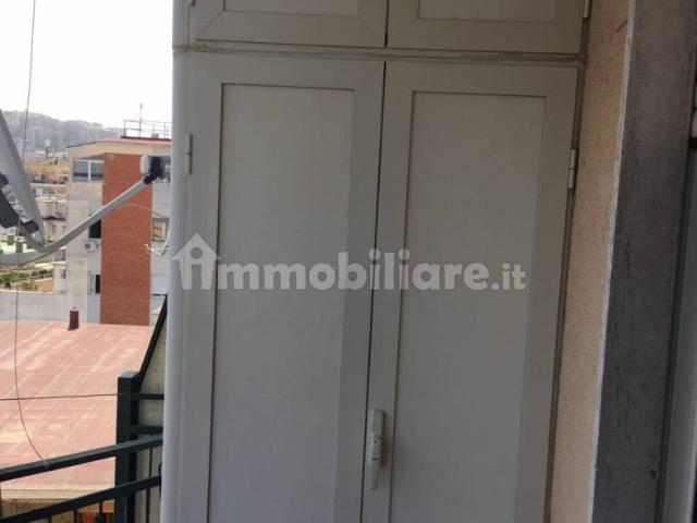 Bilocale via Paolo della Valle 93, Soccavo, Napoli