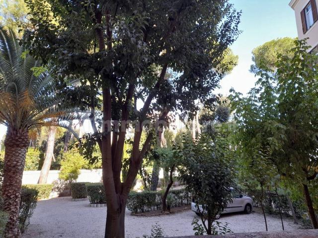Bilocale via Piave, 15, Sallustiano, Roma