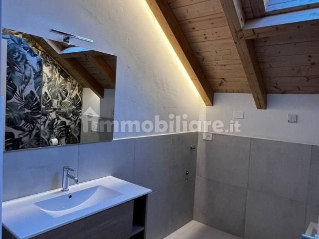 Bilocale via Pier Capponi 21, Sciarè, Gallarate