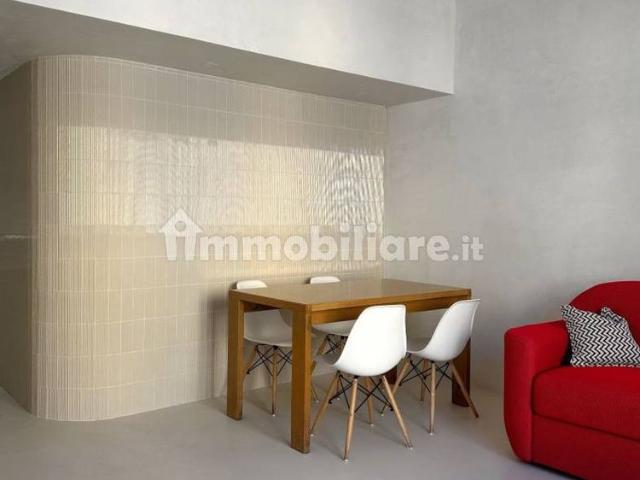 Bilocale via Pietro Maroncelli 9, Garibaldi Corso Como, Milano