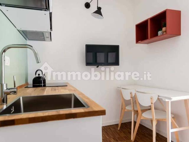 Bilocale via Pietro Custodi, Corso San Gottardo, Milano