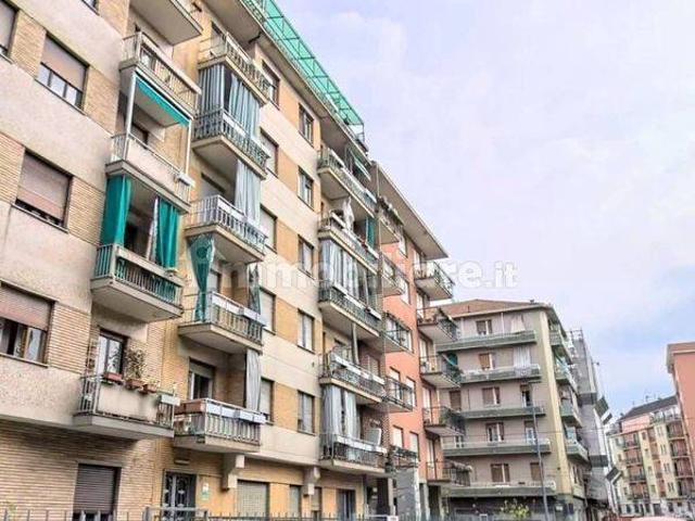Bilocale via Piossasco 17, Aurora, Torino