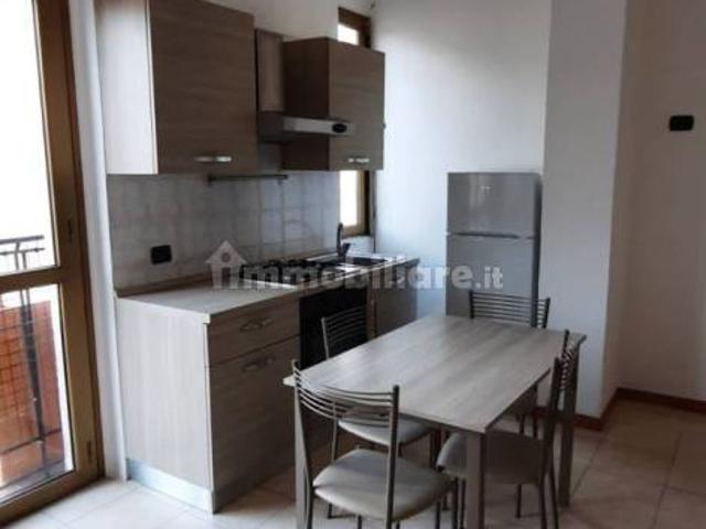 Bilocale via Pistoia 17, Baggio, Milano