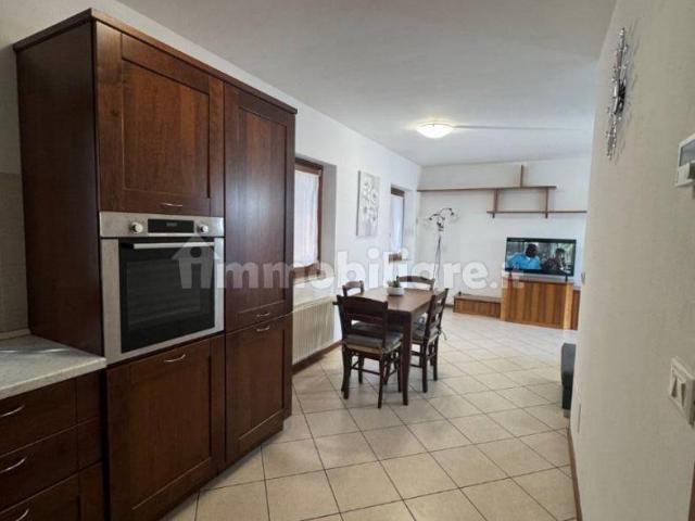 Bilocale via Principale 16, Passons, Pasian di Prato