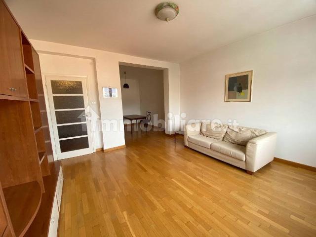 Bilocale via Principe di Montfort 1, Città Vecchia, Trieste