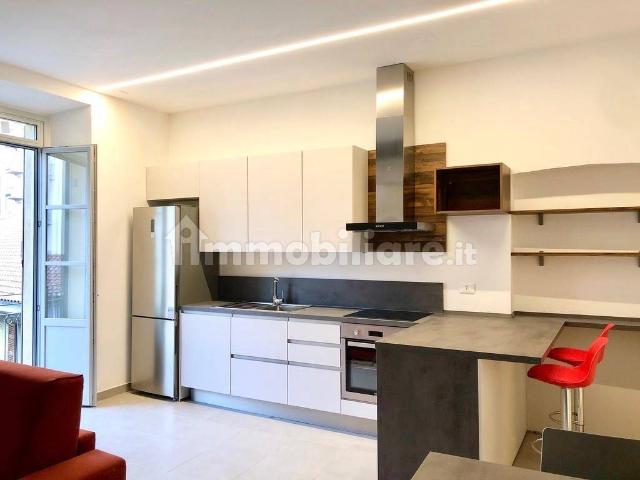 Bilocale via Rezzonico 23, Sant'Agostino, Como