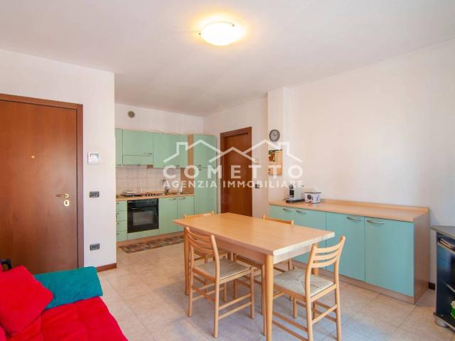 Bilocale via Regina Adelaide 10, Borgo Roma, Verona