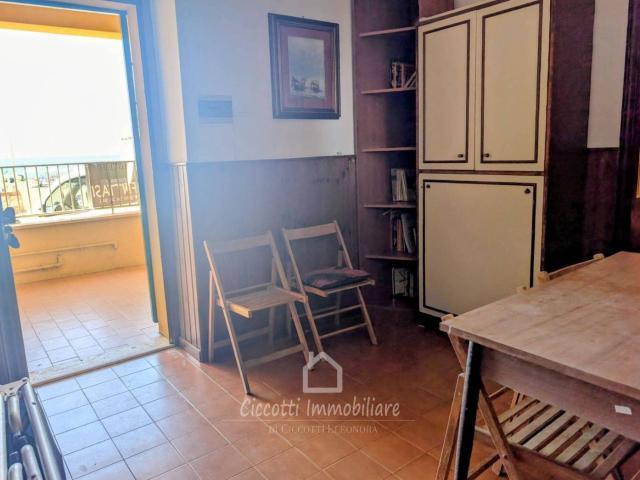 Bilocale via Regina Elena 128, Centro, Ladispoli