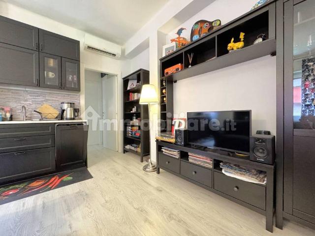Bilocale via Rho 3, Cascina dei Pomi, Milano