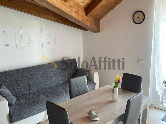 Bilocale via Torlaschi, Centro, Casteggio
