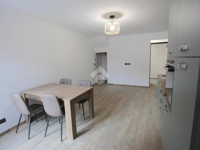 Bilocale via Trento 17, Centro Storico, Pinerolo