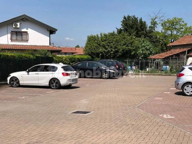 Bilocale via Trento, 33, Varano Borghi