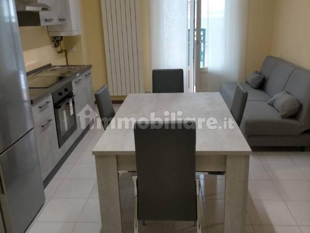 Bilocale via Trieste 19, Centro, Sondrio