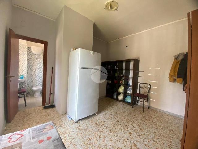 Bilocale via Umbria 77, Secondigliano, Napoli