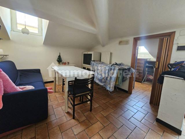 Bilocale via Ursone da Sestri 13, Sestri Ponente, Genova