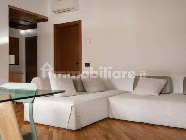 Bilocale via Varese, Moscova, Milano