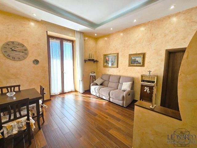 Bilocale via Vecchia Roma, Secondigliano, Napoli