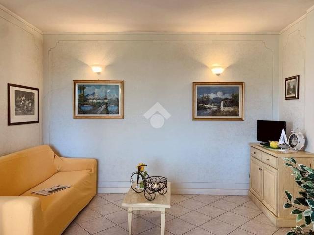 Bilocale via Verona 85, Centro, Sirmione