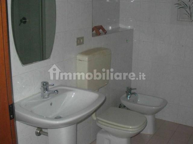 Bilocale viale 2 Giugno 5, Centro, Castel Guelfo di Bologna