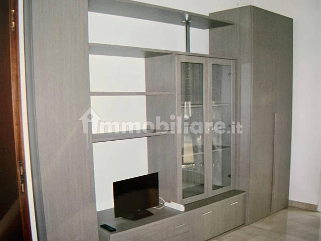 Bilocale viale Tibaldi 2, Pezzotti Meda, Milano