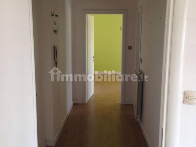 Bilocale viale Vega 142, Ostia Levante, Roma
