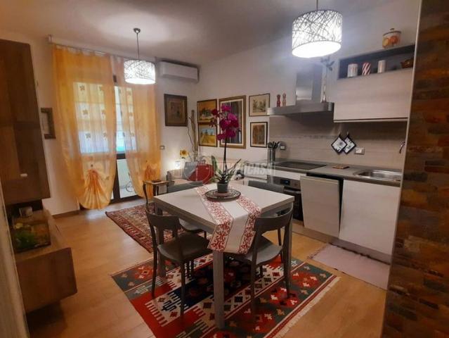 Bilocale viale Daniele Manin 4, Lungomare, Viareggio