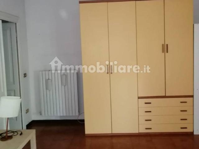 Bilocale viale dei Mille 84, Ospedale Volturno, Parma