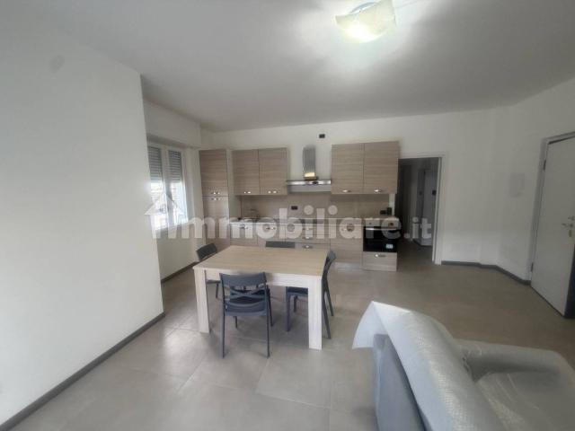 Bilocale viale della Costituzione 7, Centro, Mandello del Lario