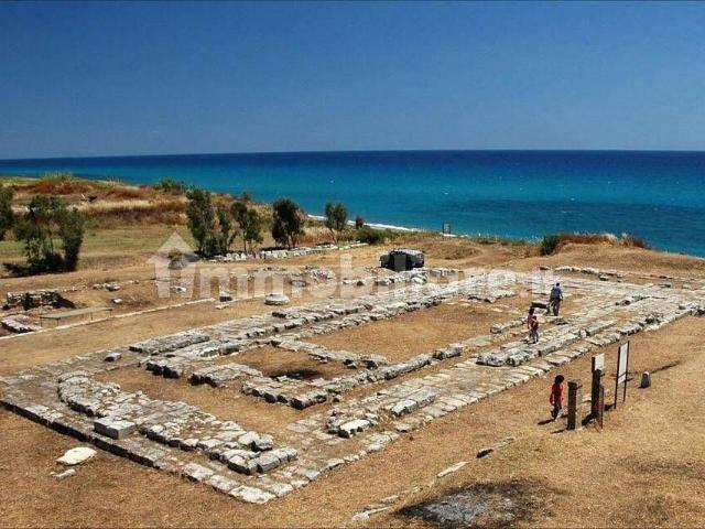Bilocale viale della Libertà 43, Monasterace Marina, Monasterace