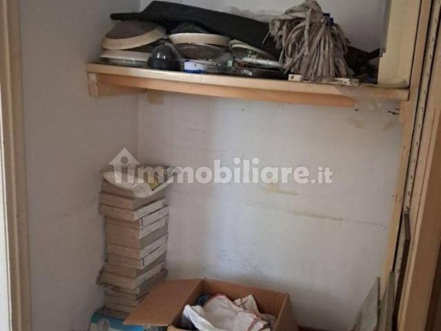 Bilocale viale dell'Umanesimo, Eur, Roma