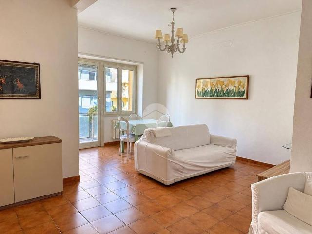 Bilocale viale di Villa Pamphili 128, Monteverde Vecchio, Roma