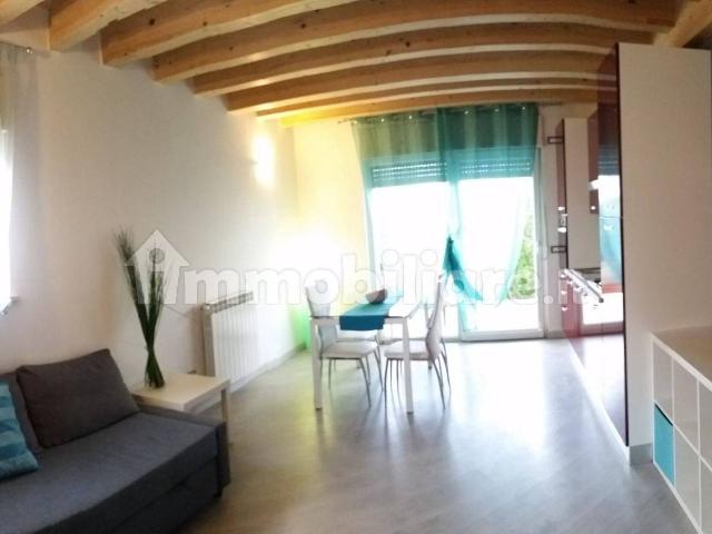 Bilocale viale di Focene 449, Focene, Fiumicino