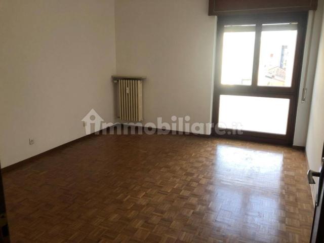 Bilocale viale Filippo Turati, Turati Santo Stefano, Lecco
