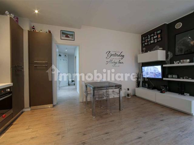 Bilocale viale Franklin Delano Roosevelt 25, Borghi, Como