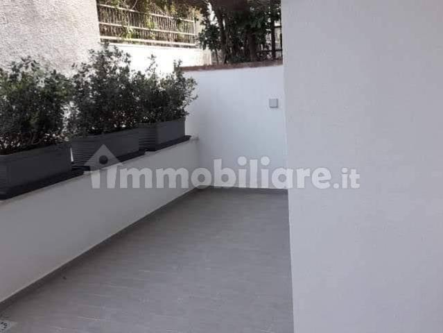 Bilocale viale Giunone 35, Mondello Valdesi, Palermo