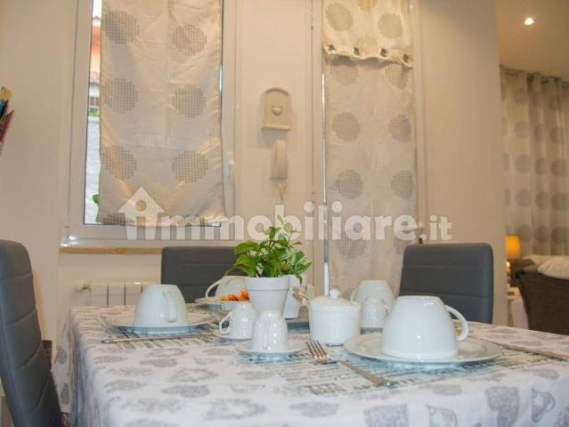 Bilocale viale Giunone 35, Mondello Valdesi, Palermo