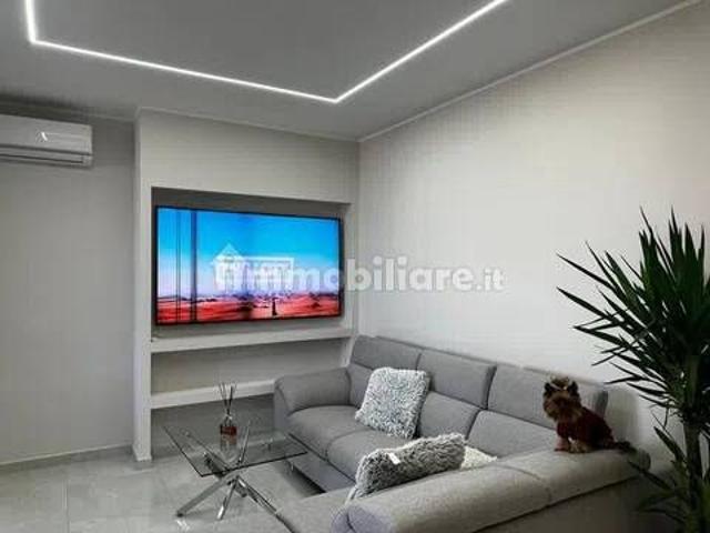 Bilocale viale Italia, 44, Mondragone