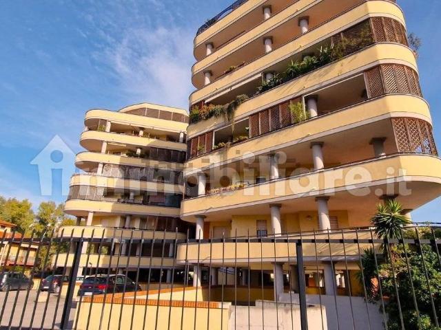 Bilocale viale John Fitzgerald Kennedy 64, Quartiere Europa, Latina
