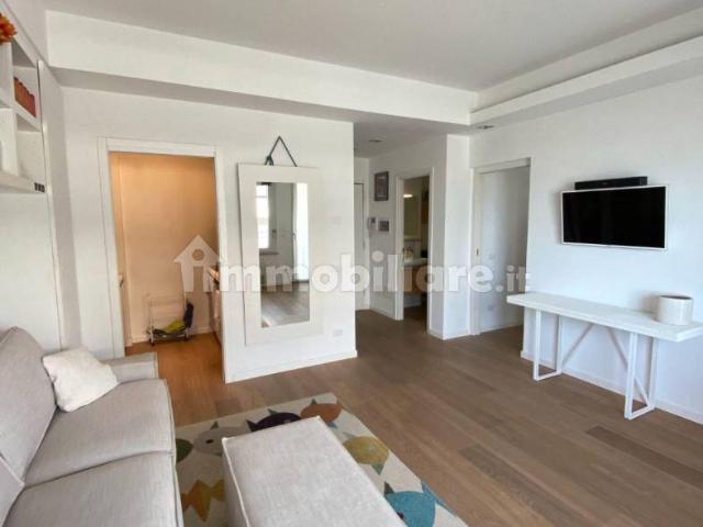 Bilocale viale Milano 3, Centro, Riccione