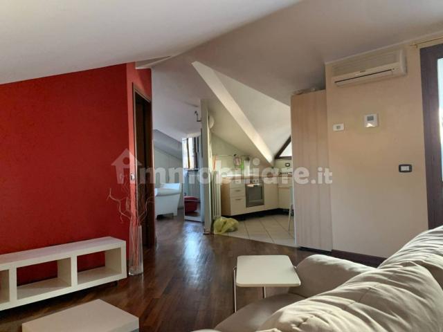 Bilocale viale Monte Grappa, Treviglio