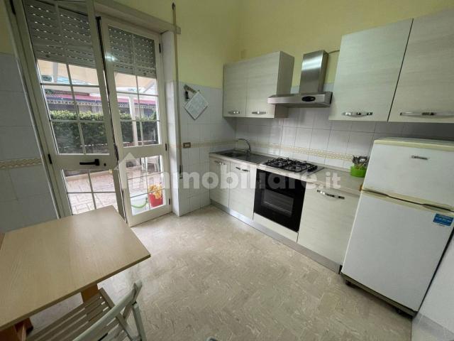 Bilocale viale Pietro Fedele 123, Centro, Minturno