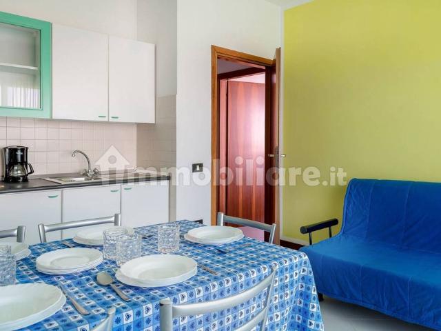 Bilocale viale Porto Palos 35, Viserbella, Rimini