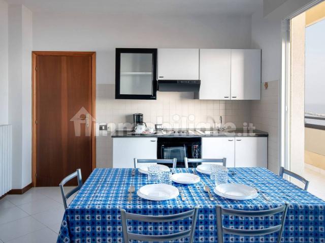 Bilocale viale Porto Palos 35, Viserbella, Rimini