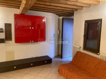 Bilocale viale Potrignano 22, Centro, Carrara